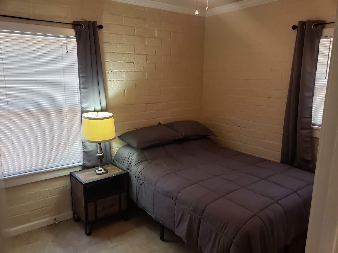 335 Oxford Avenue Clovis, CA 93612 - Photo 15 of 28 Front House 2nd Bedroom