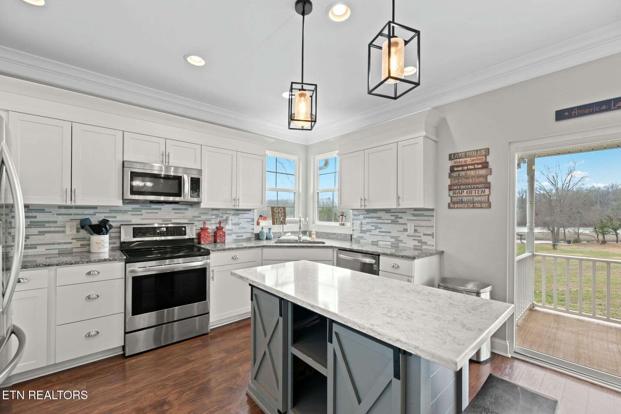 564 Emory River Road Harriman, TN 37748 - Photo 12 of 49 Gallery Image 12