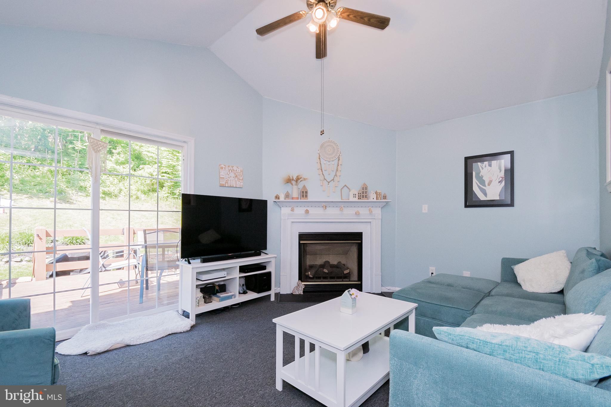 3140 William Road Garnet Valley, PA 19060 - Photo 22 of 51 Family room