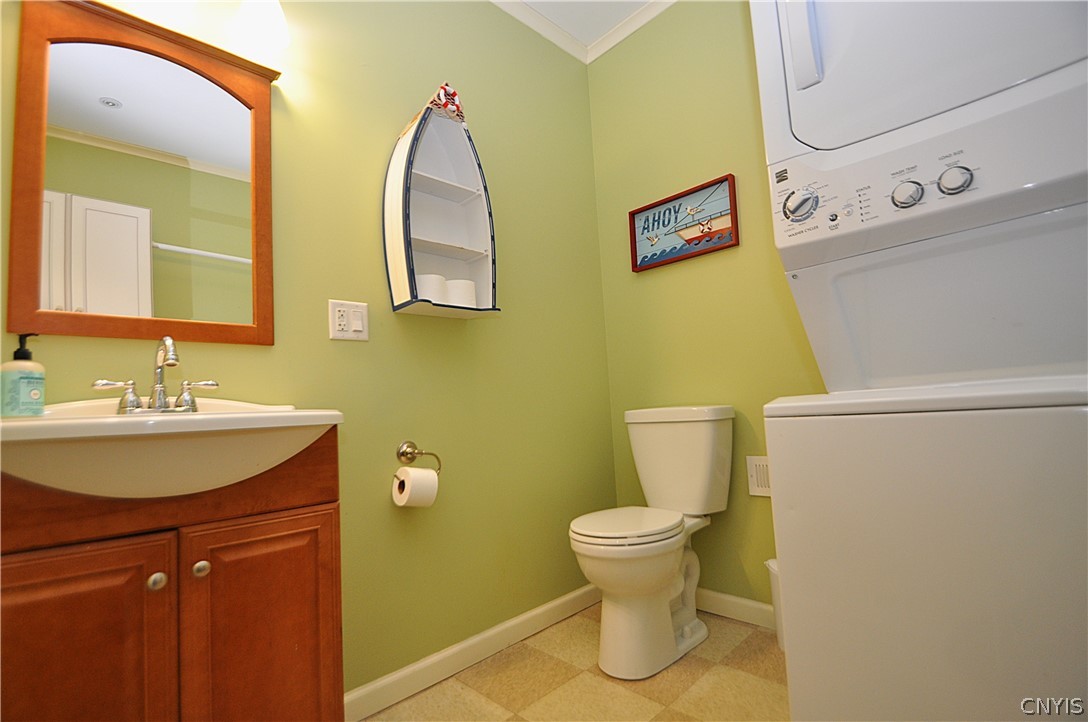 606 Roxford Road South Salina, NY 13208 - Photo 10 of 30 Half Bath and Laundry Room
