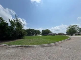 $79,000 | 7288 Lakeshore Circle, Willis, TX 77318