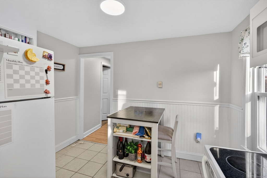 82 Linwood Street Lynn, MA 01905 - Photo 19 of 40