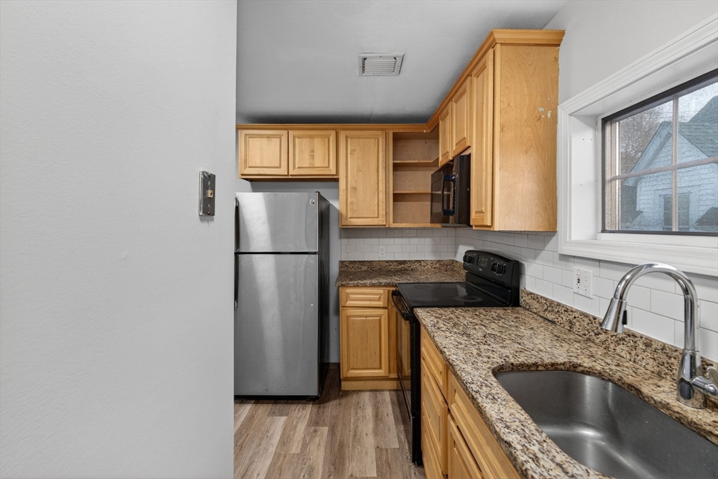 82 Linwood Street Lynn, MA 01905 - Photo 35 of 40