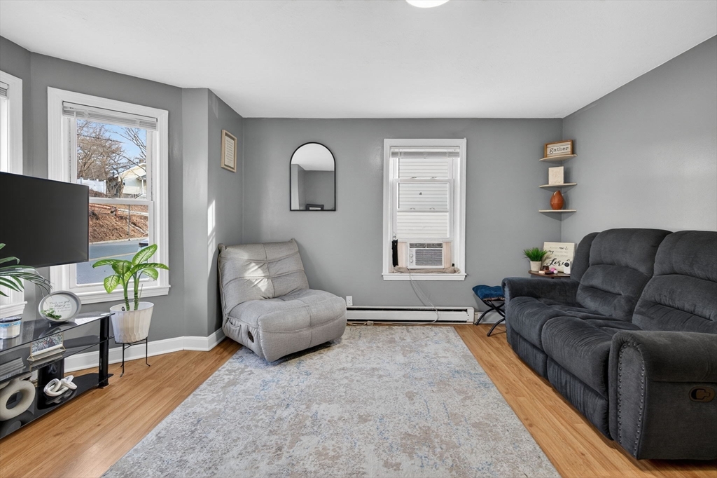 82 Linwood Street Lynn, MA 01905 - Photo 5 of 40