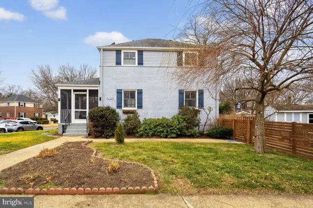 $1,000,000 | 4700 2nd Street North, Arlington, VA 22203