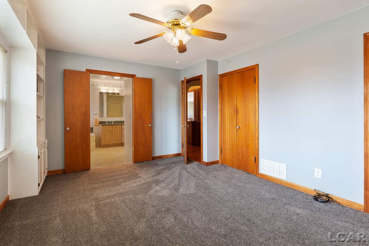 945 Riverside Avenue Adrian, MI 49221 - Photo 19 of 35 50007816-18.JPG