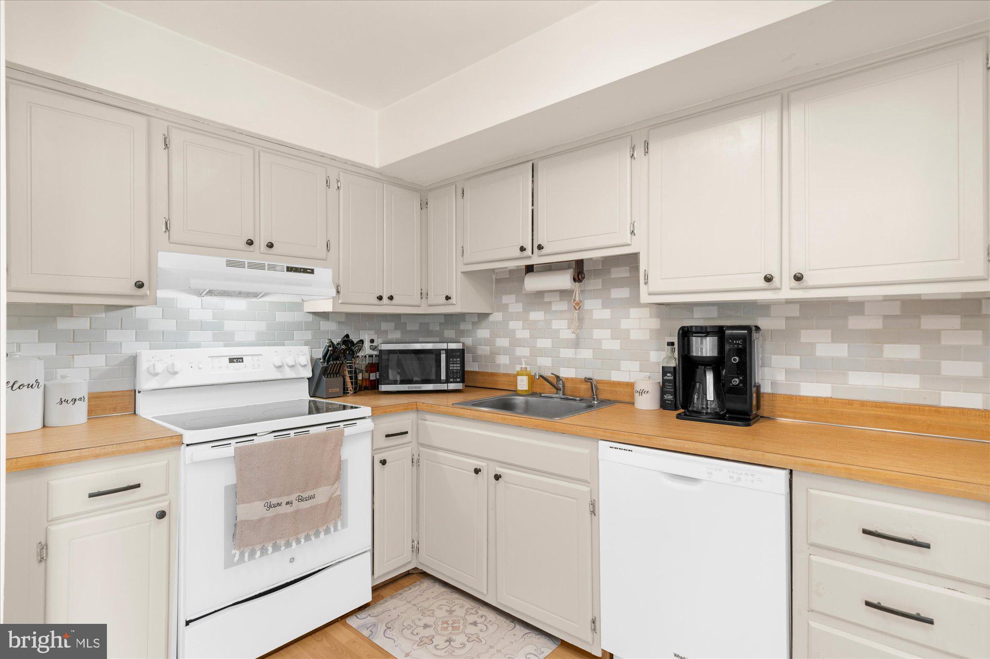 1802 Walnut Ridge Drive Pottstown, PA 19464 - Photo 11 of 30