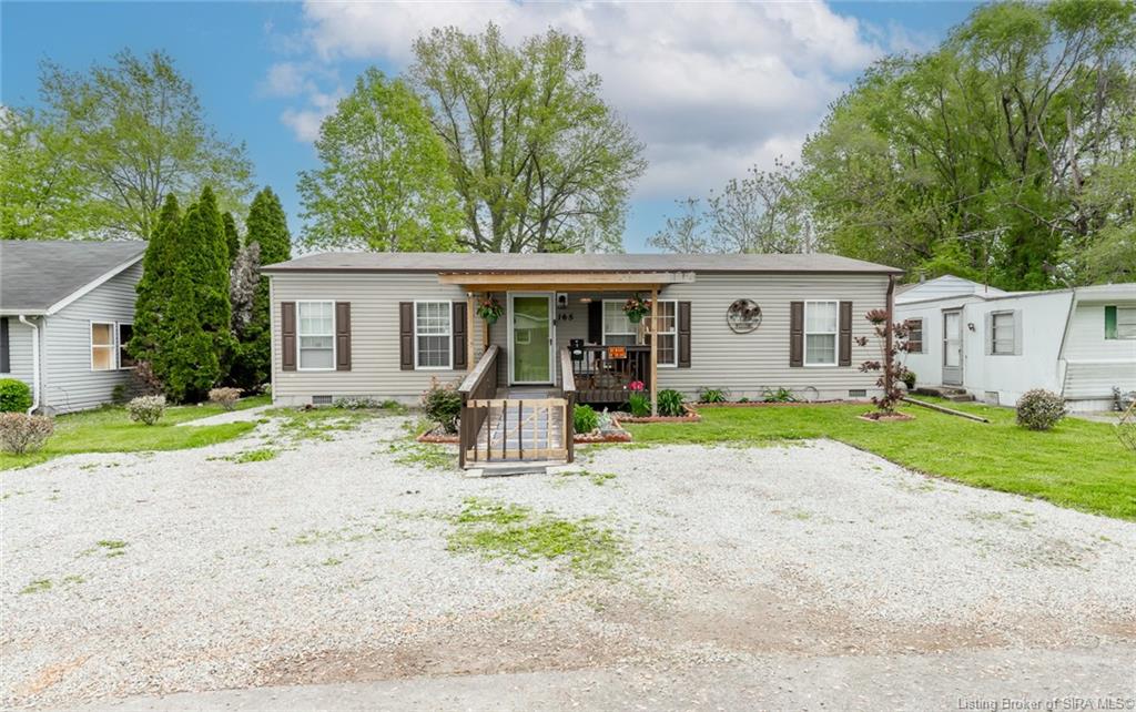 165 North 4th Street Scottsburg, IN 47170 - Photo 1 of 37
