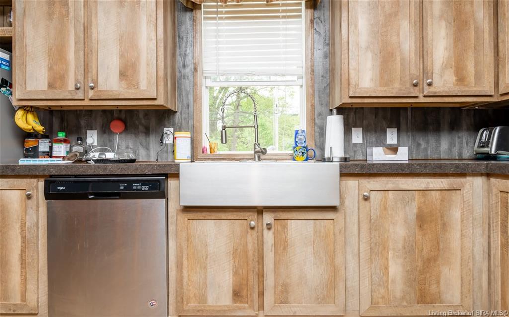 165 North 4th Street Scottsburg, IN 47170 - Photo 15 of 37