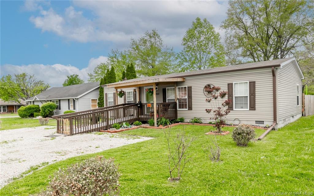 165 North 4th Street Scottsburg, IN 47170 - Photo 2 of 37