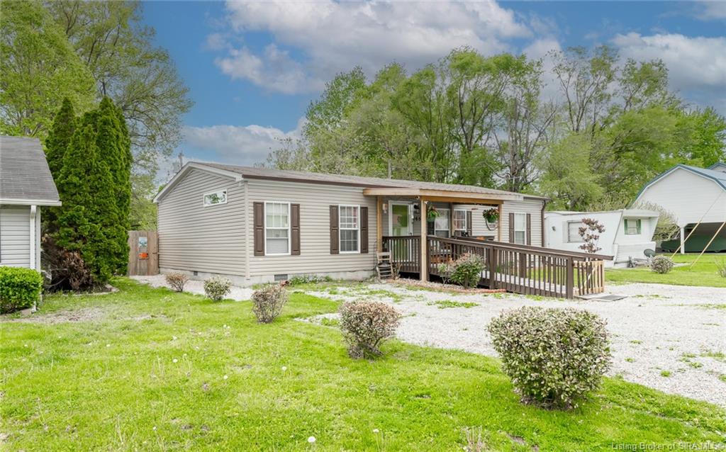 165 North 4th Street Scottsburg, IN 47170 - Photo 3 of 37