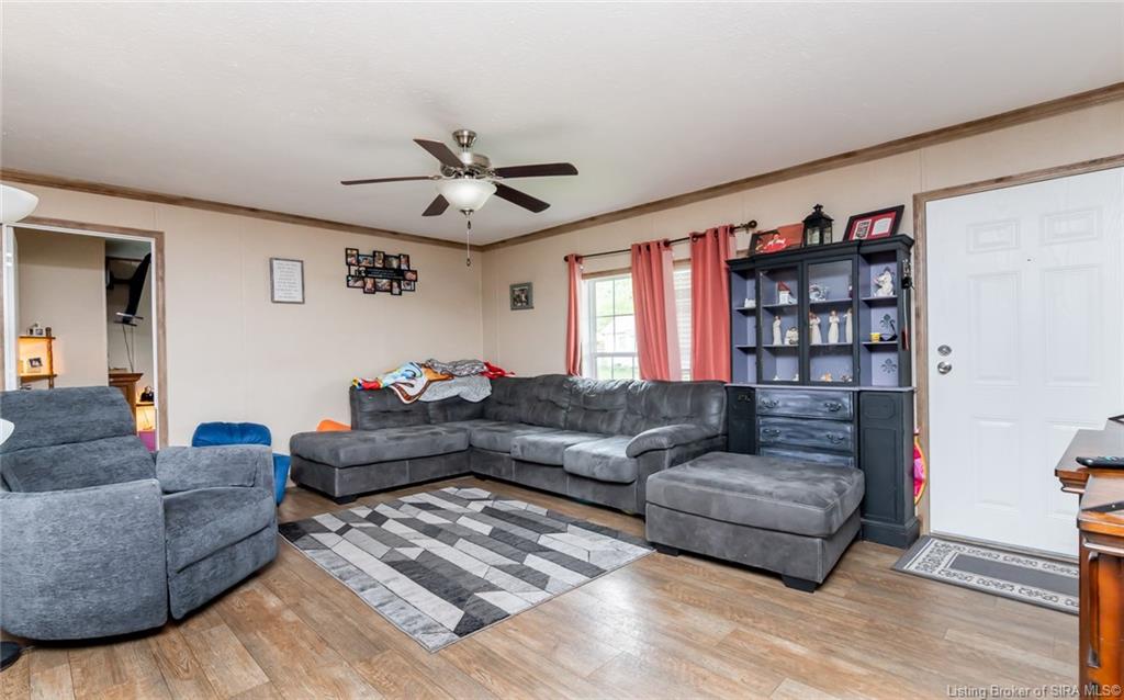 165 North 4th Street Scottsburg, IN 47170 - Photo 9 of 37