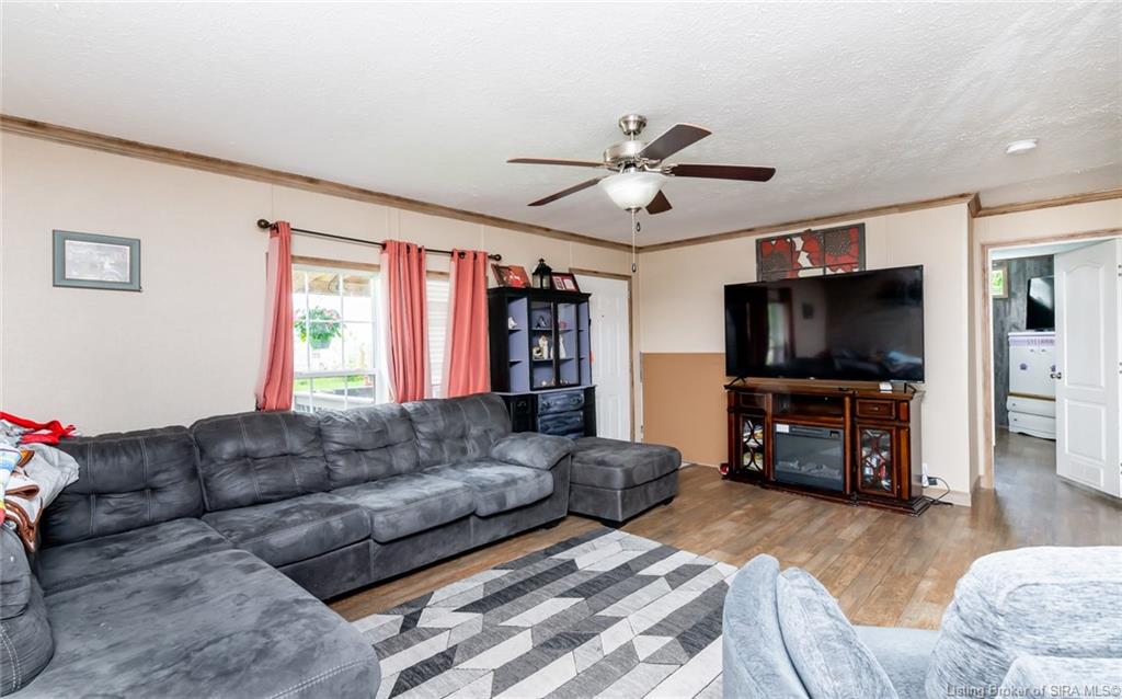 165 North 4th Street Scottsburg, IN 47170 - Photo 10 of 37