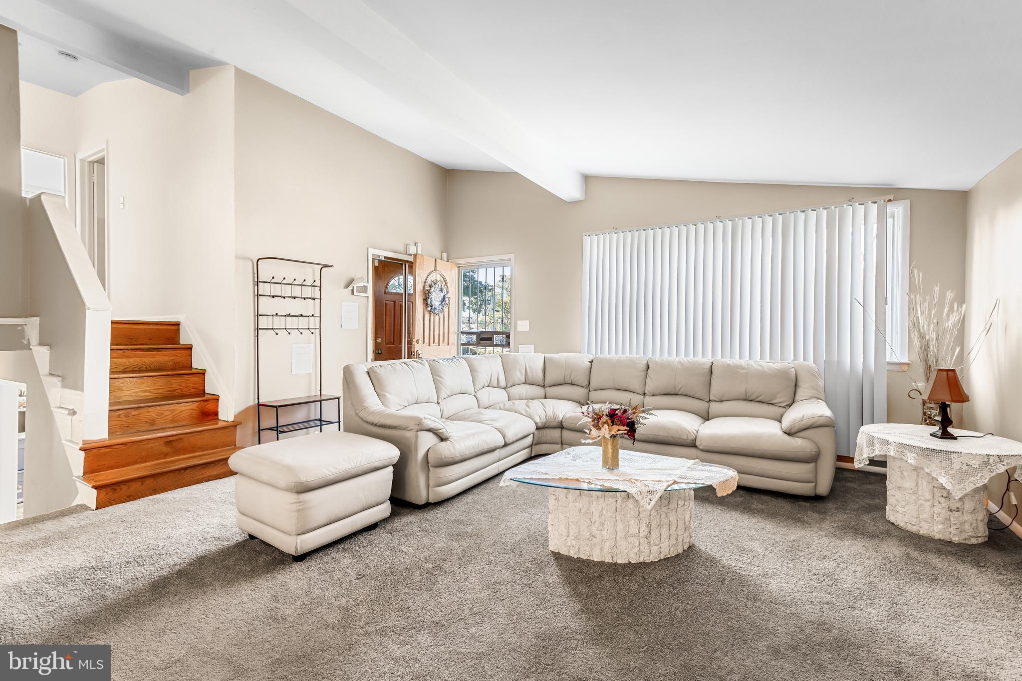 8426 Charlton Road Randallstown, MD 21133 - Photo 5 of 34 living room