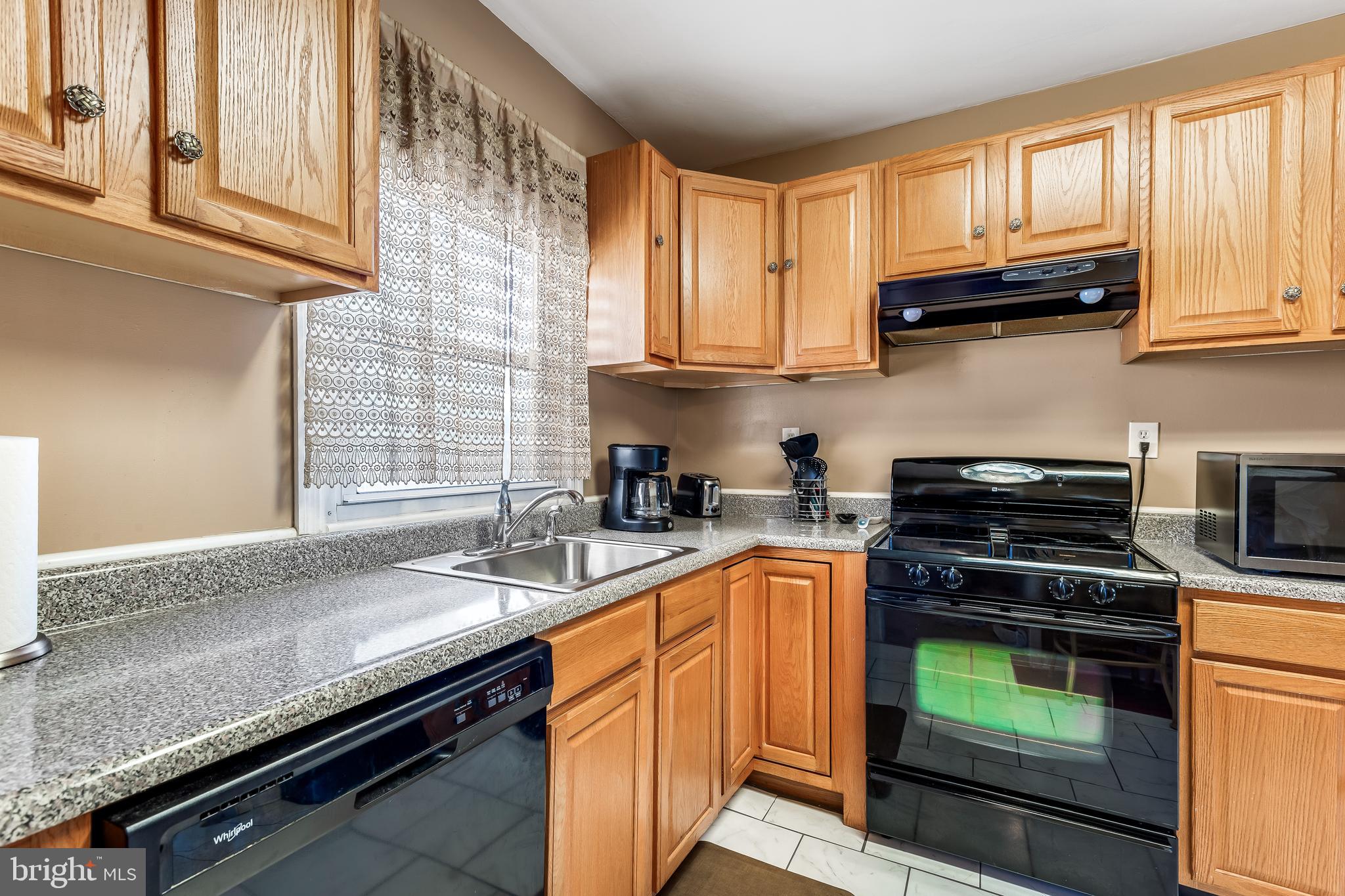 8426 Charlton Road Randallstown, MD 21133 - Photo 8 of 34 kitchen