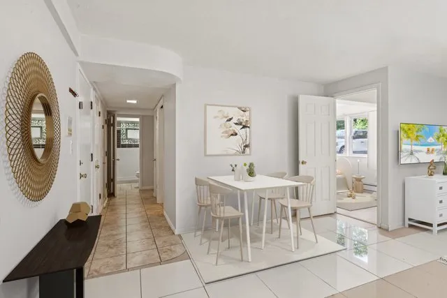 $165,000 | 4416 North Harding Avenue, Unit 3, Chicago, IL 60625