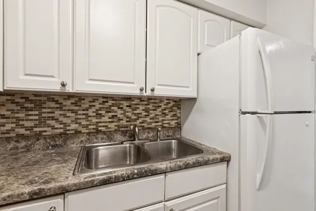 $165,000 | 4416 North Harding Avenue, Unit 3, Chicago, IL 60625