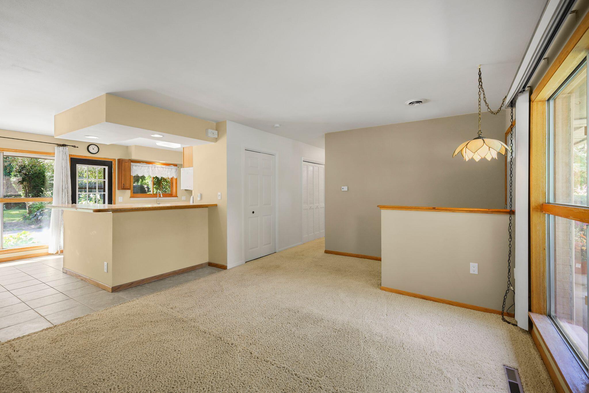 5805 Yorkshire Road Madison, WI 53711 - Photo 4 of 41 16_MW5A4272