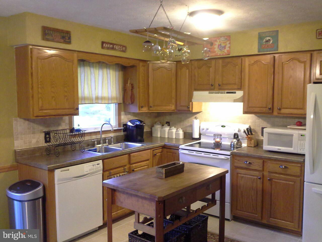 43 Country Side Loop Elkton, MD 21921 - Photo 4 of 30 Kitchen