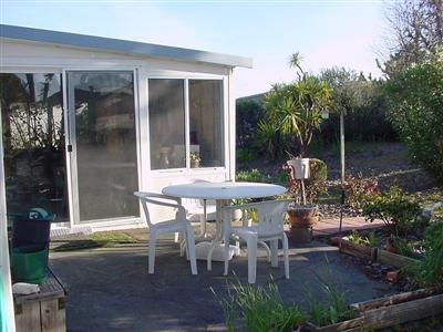 1945 Piner Road, Unit 128 Santa Rosa, CA 95403 - Photo 5 of 10 a view of a outdoor dining space with a table and chairs