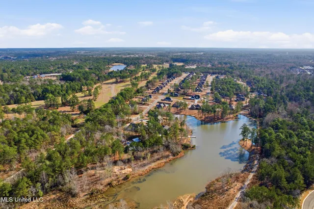 $419,900 | 18 East Yellowstone Road, Hattiesburg, MS 39402