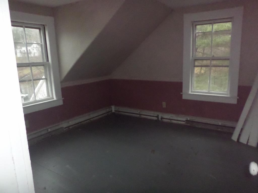 12 Riverside Drive Ashland, NH 03217 - Photo 5 of 8 Gallery Image 5