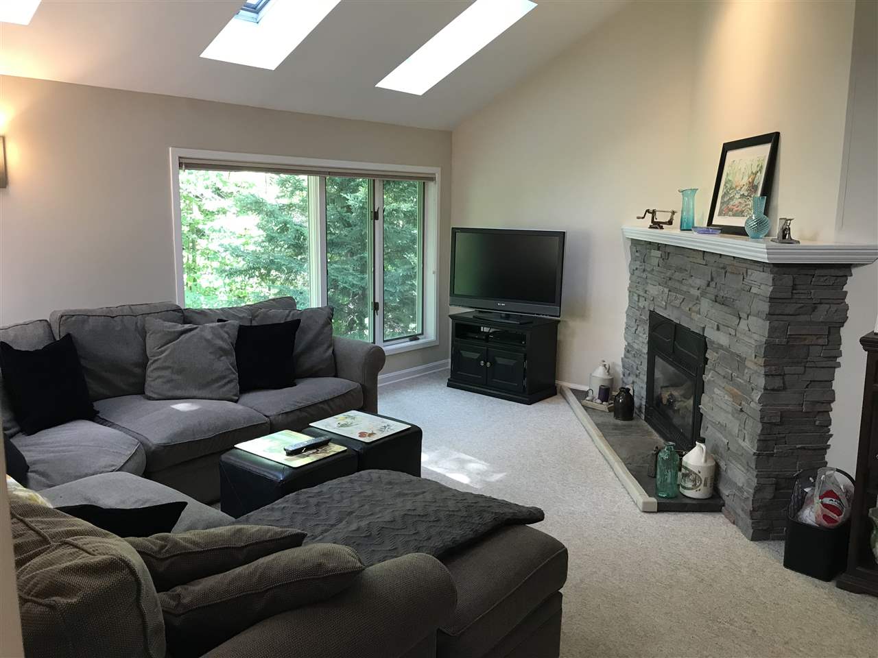 34 Club Sugarbush S Road, Unit 34 Warren, VT 05674 - Photo 5 of 19 Gallery Image 5