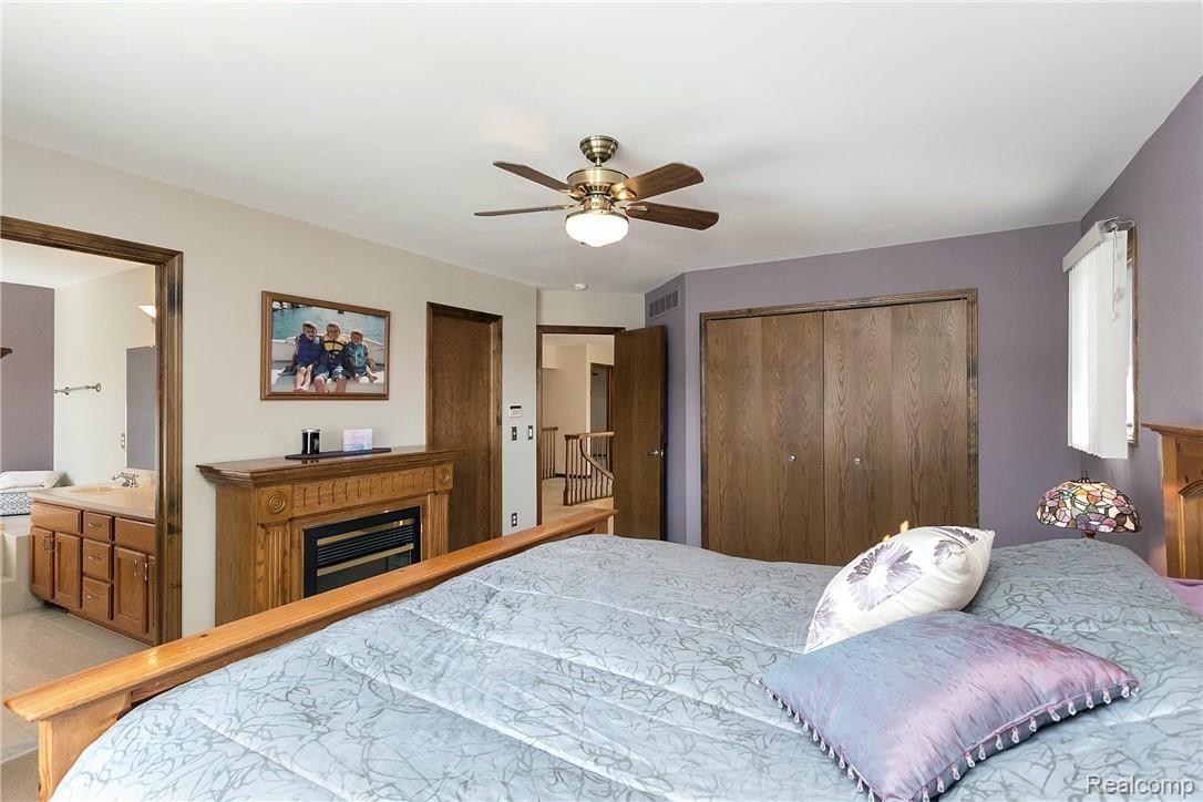 997 Norcross Drive Rochester, MI 48307 - Photo 23 of 45 Norcross-23.jpg