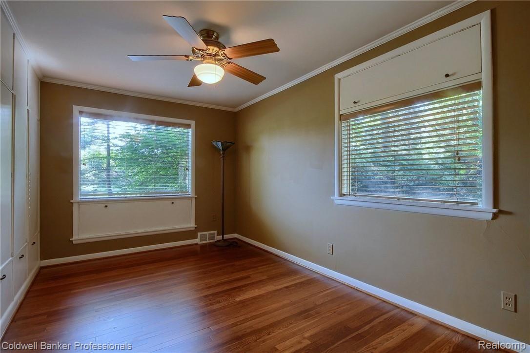 3900 Napier Road Canton, MI 48187 - Photo 22 of 28 022-3rd_Bedroom.jpg
