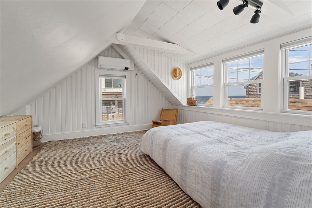 4 Middle Road Rockport, MA 01966 - Photo 17 of 37