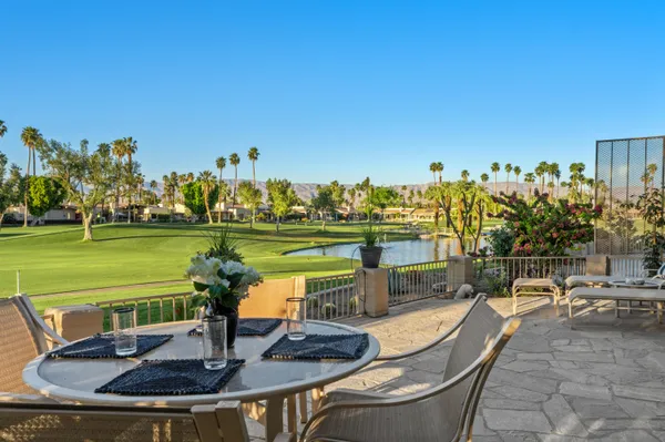 $795,000 | 402 Running Springs Drive, Palm Desert, CA 92211