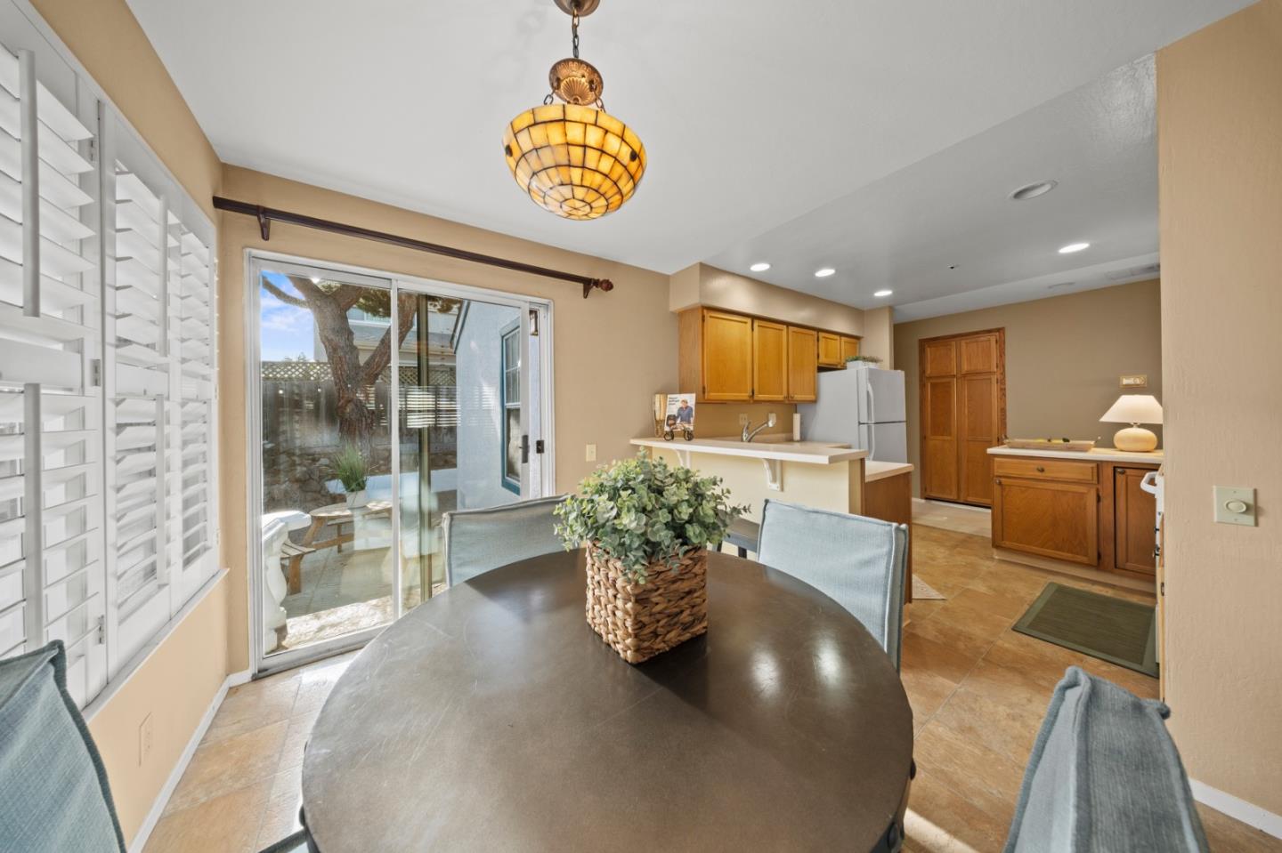 4 Primrose Circle Seaside, CA 93955 - Photo 6 of 22 a lobby with furniture and a potted plant
