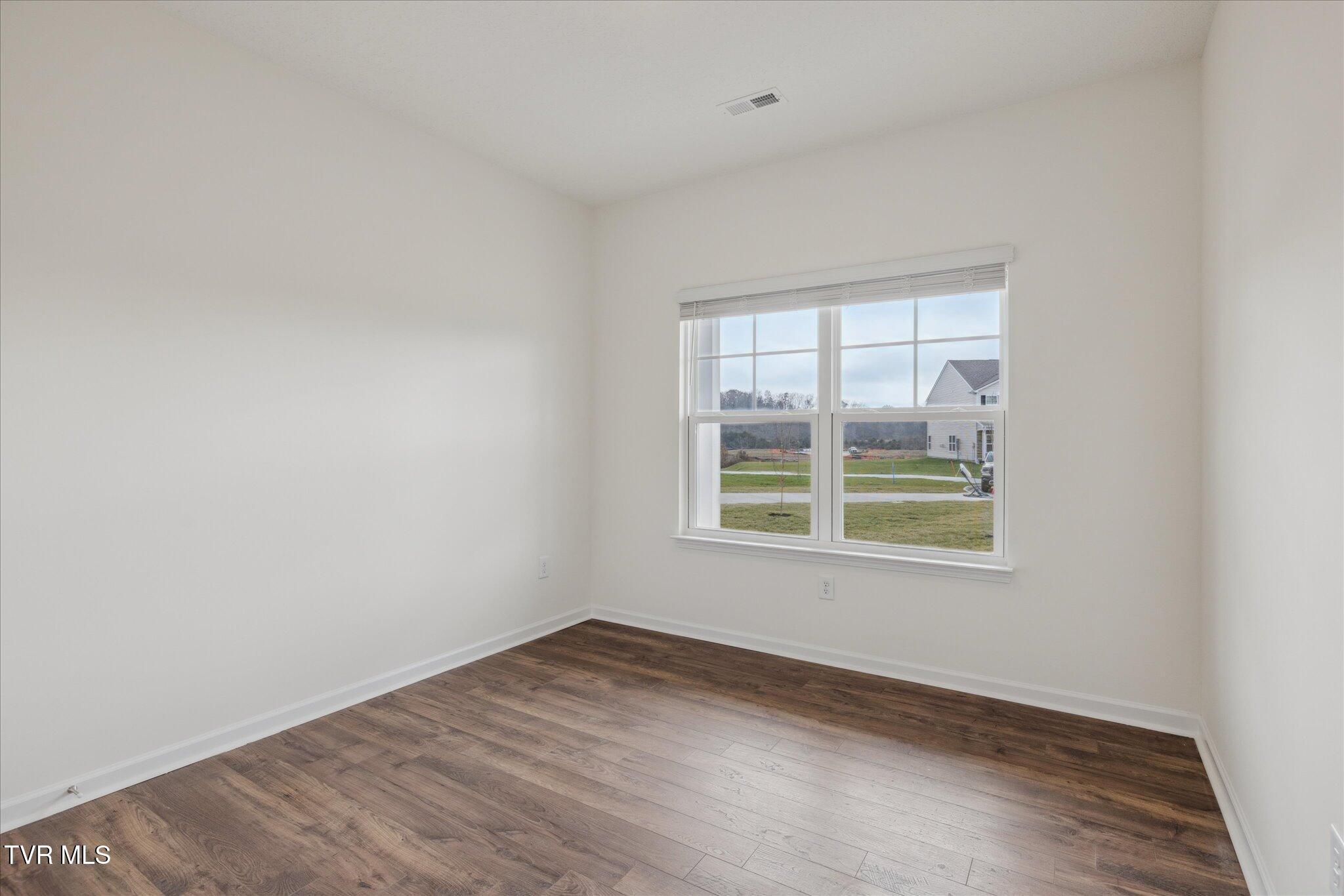 551 Fieldcrest Road Blountville, TN 37617 - Photo 19 of 21 20-IMG_0106