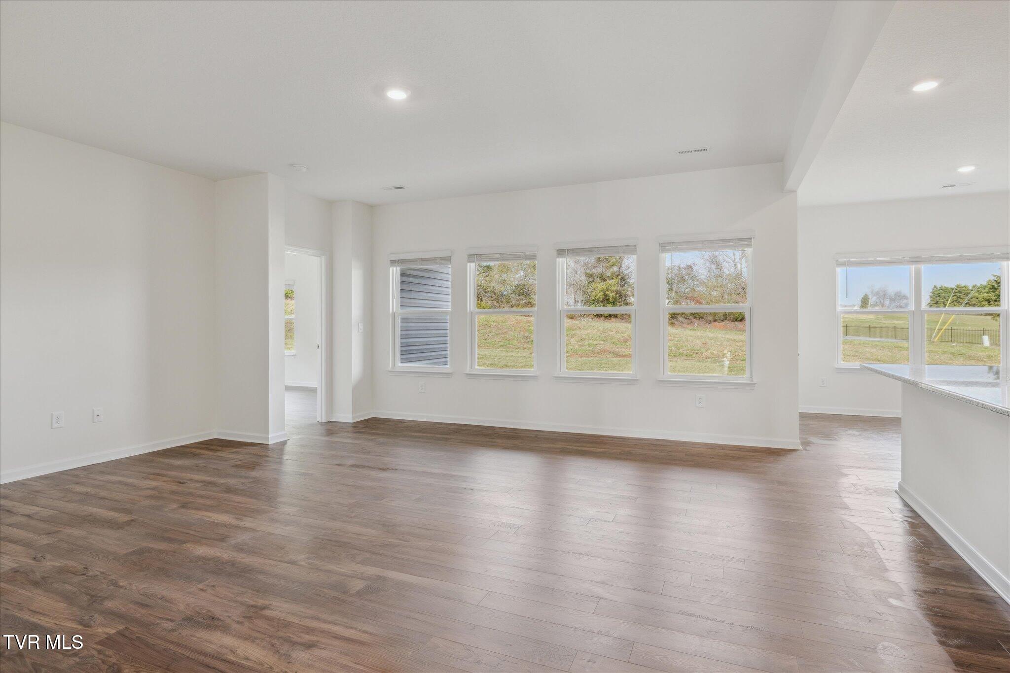 551 Fieldcrest Road Blountville, TN 37617 - Photo 6 of 21 03-IMG_0036