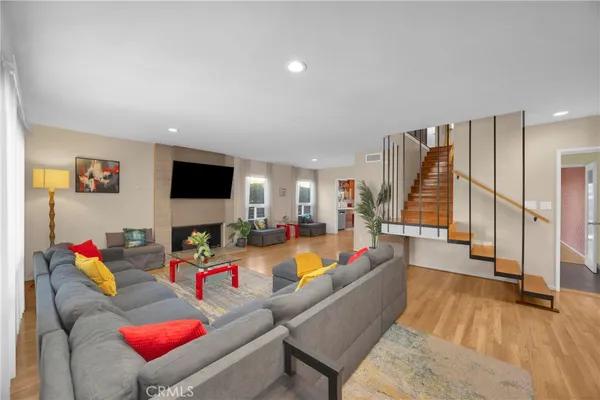 $1,625,000 | 134 Bennett Avenue, Long Beach, CA 90803