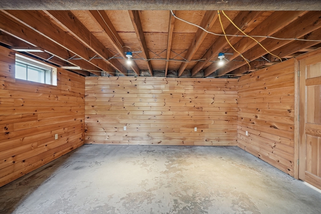 6 Old Farm Road Spencer, MA 01562 - Photo 21 of 24