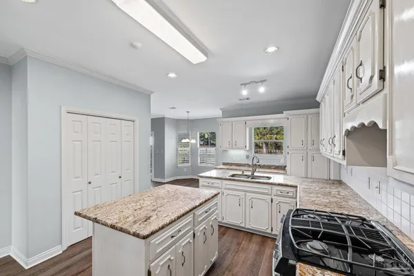 $645,000 | 4550 La Jolla, Pensacola, FL 32504