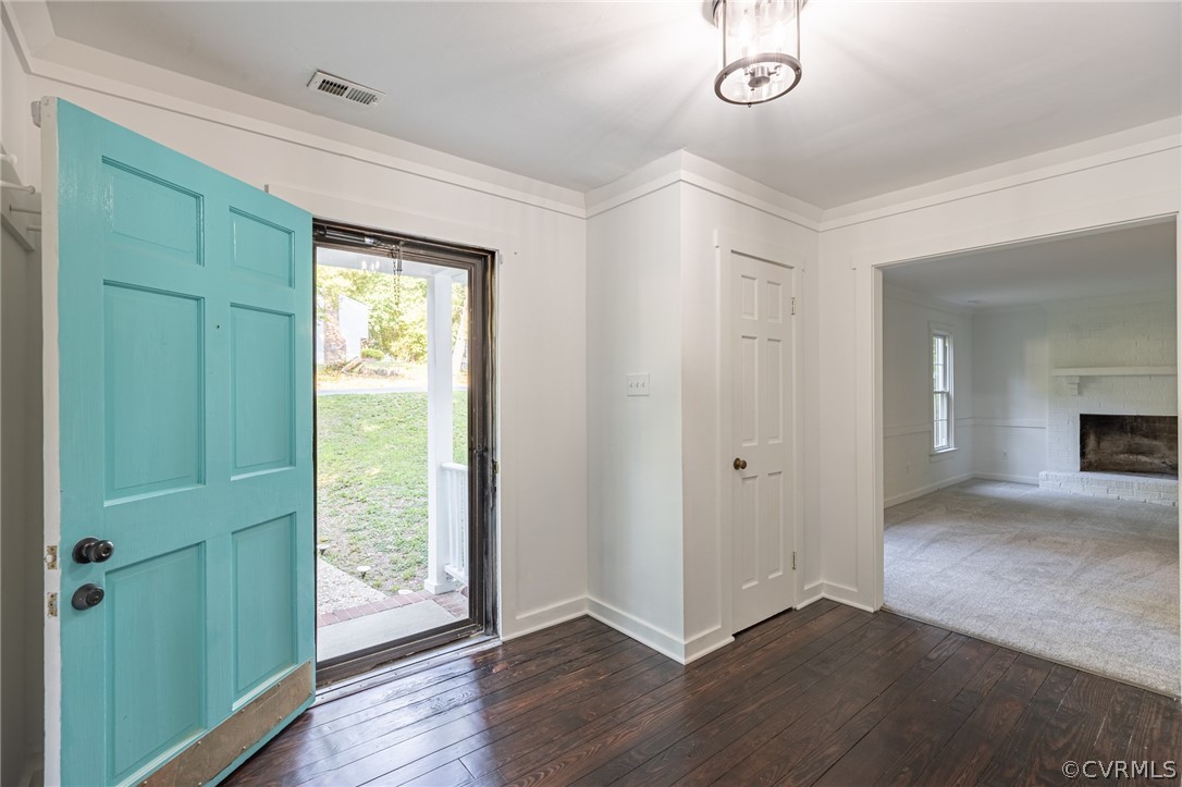 9703 Kennesaw Road Chesterfield, VA 23236 - Photo 3 of 34 Gallery Image 3