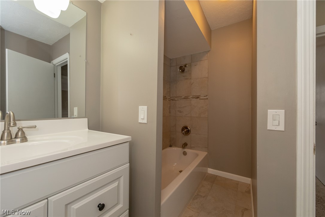 1587 Felton Road South Euclid, OH 44121 - Photo 25 of 34