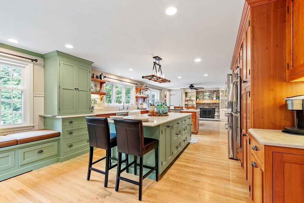 1 Wagontrail Road Chelmsford, MA 01824 - Photo 9 of 41 Gallery Image 9