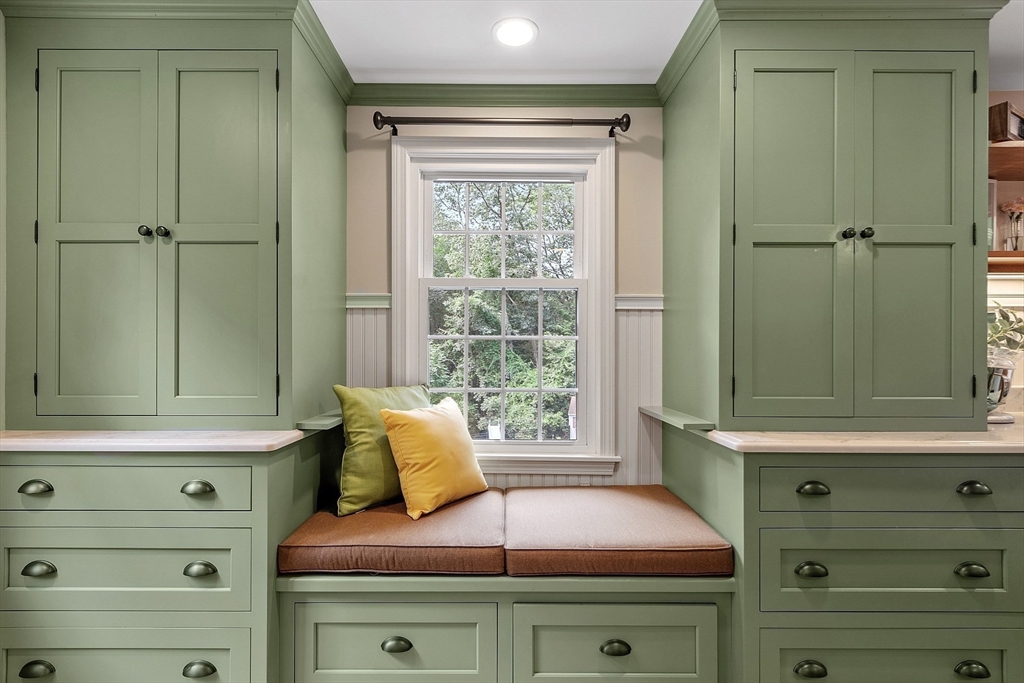 1 Wagontrail Road Chelmsford, MA 01824 - Photo 10 of 41 Gallery Image 10