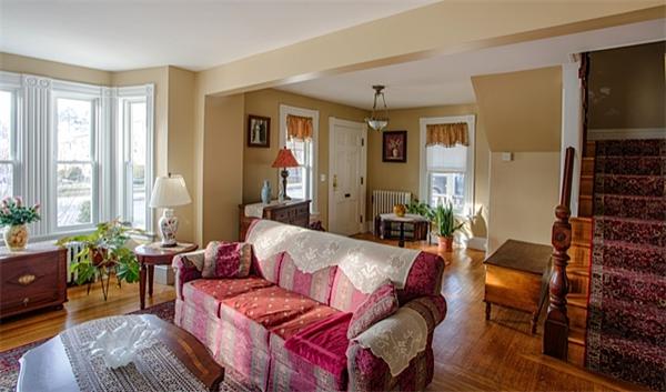 24 Arlington Road Woburn, MA 01801 - Photo 8 of 22 Gallery Image 8