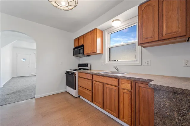 $94,990 | 12443 Georgiana Avenue, Warren, MI 48089