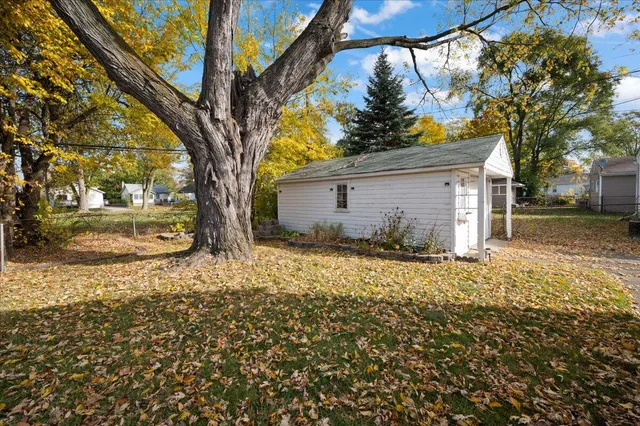 $94,990 | 12443 Georgiana Avenue, Warren, MI 48089