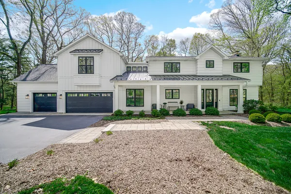 $800,000 | 4N541 Crane Lane, St. Charles, IL 60175
