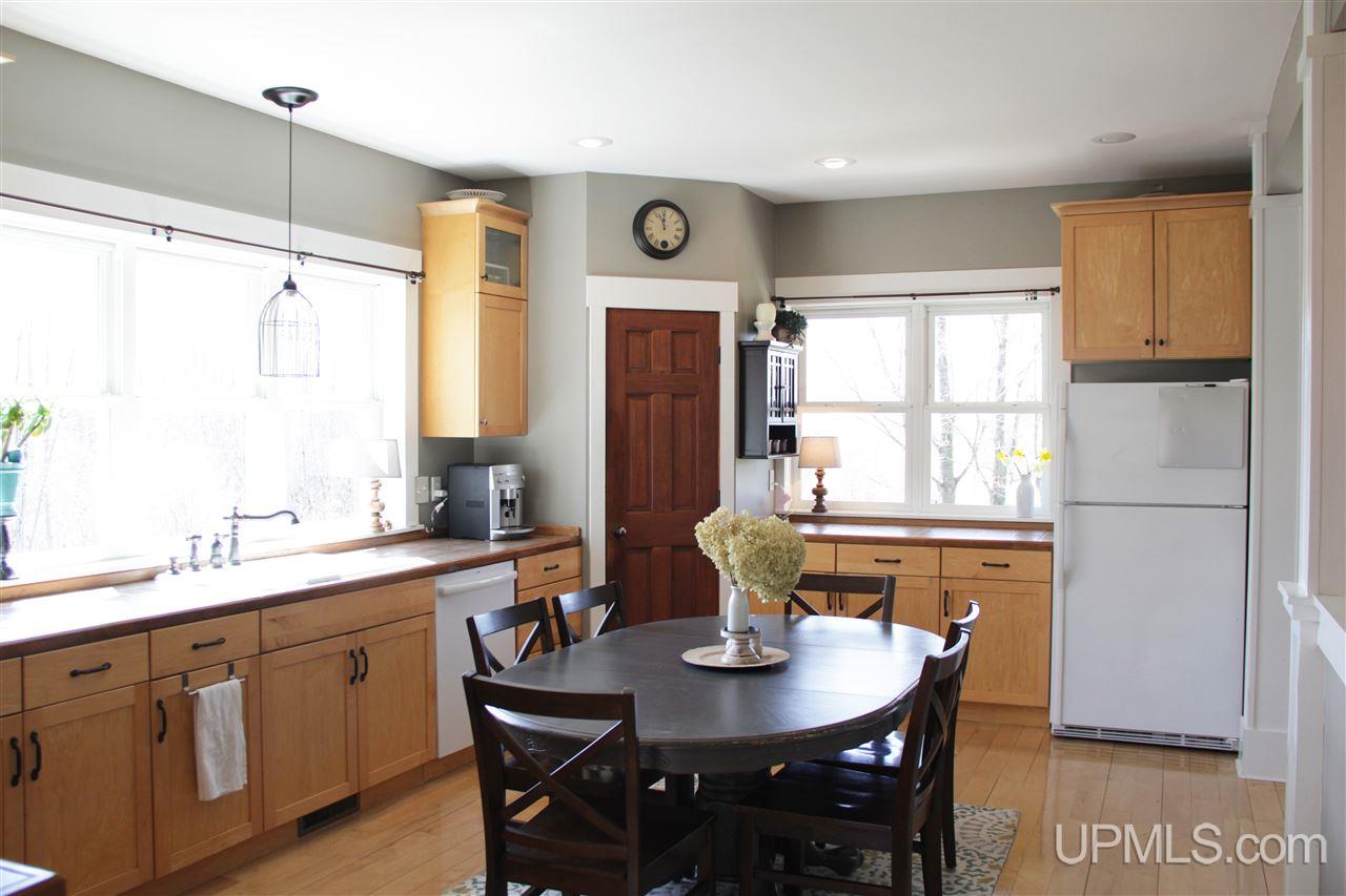 22636 Hilltop Road Hancock, MI 49930 - Photo 12 of 35 Gallery Image 12
