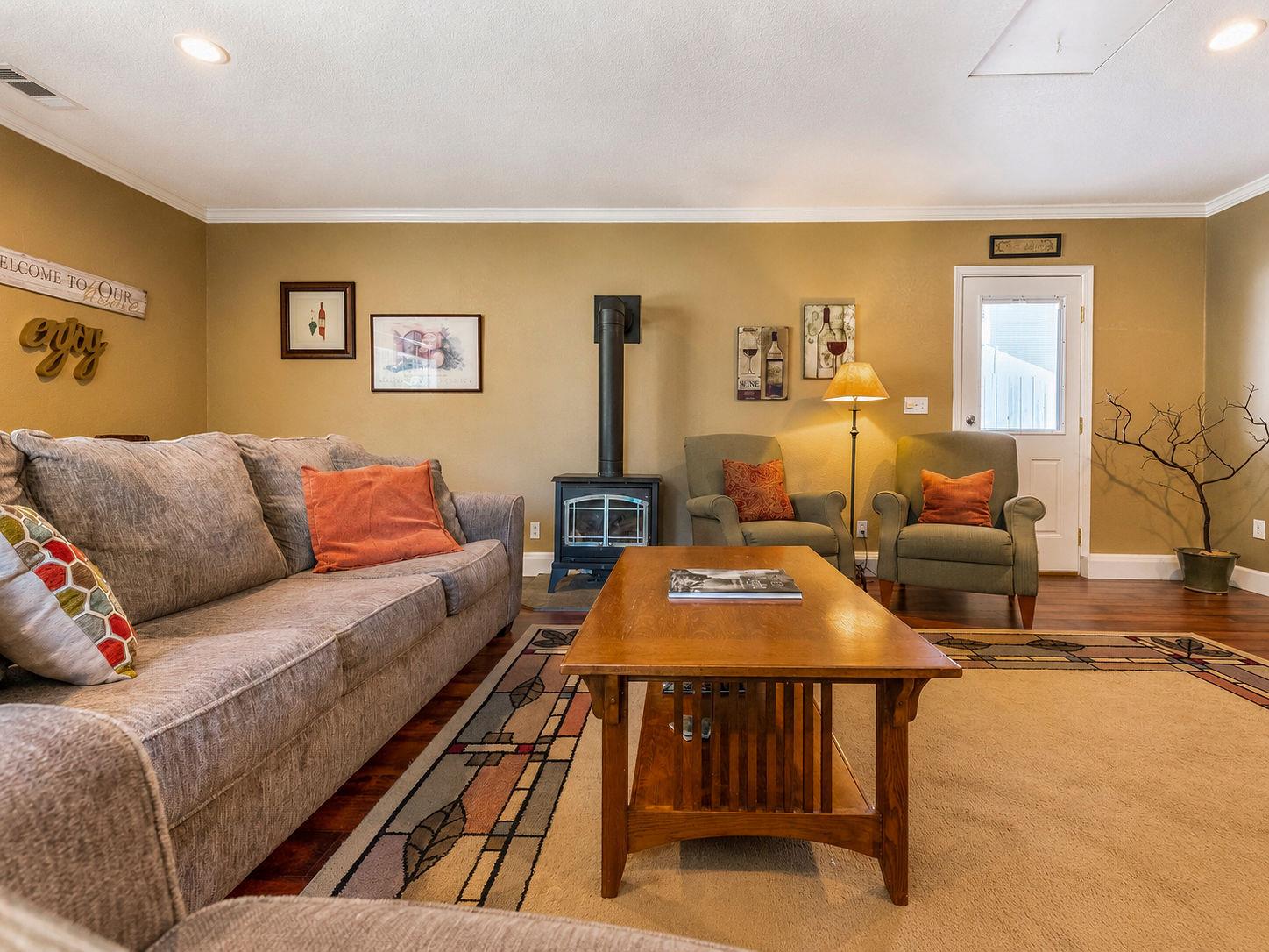 646 Rocky Hill Road Murphys, CA 95247 - Photo 19 of 71
