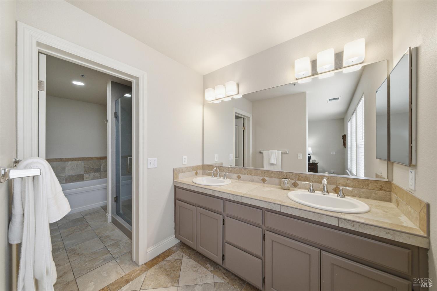 191 Johnson Street Windsor, CA 95492 - Photo 21 of 35