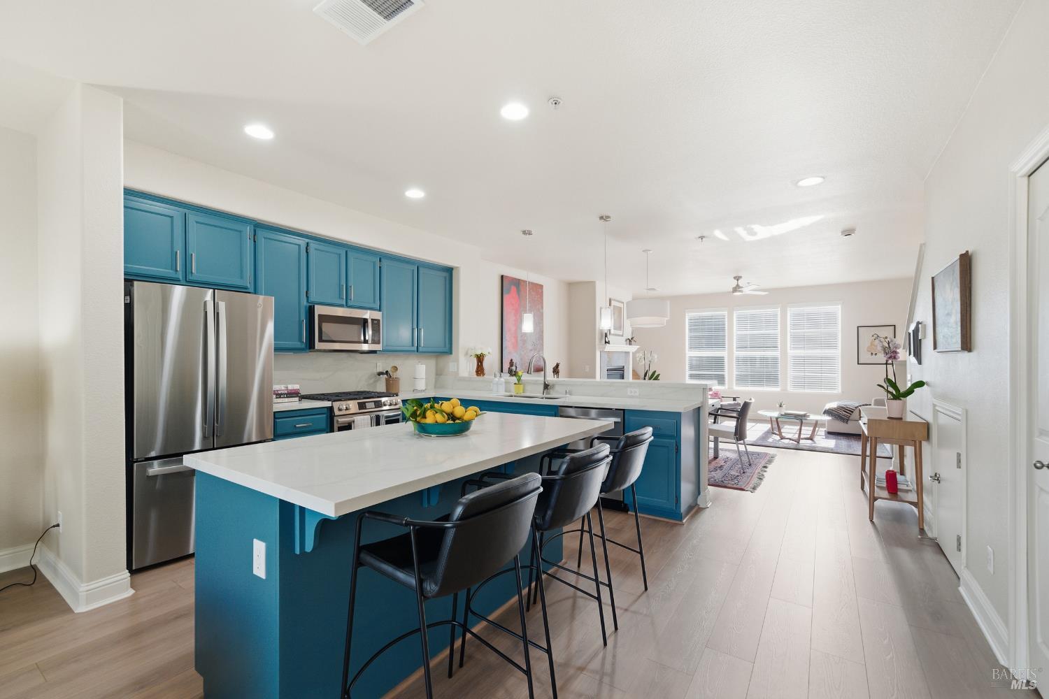 191 Johnson Street Windsor, CA 95492 - Photo 4 of 35