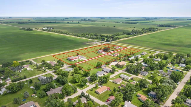 $5,000 | 306 South 5th Street, Fairmount, ND 58030